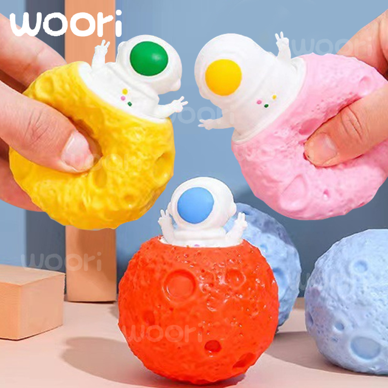 Photography Jokes - Squeeze Astronaut Planet TPR Cup Anti